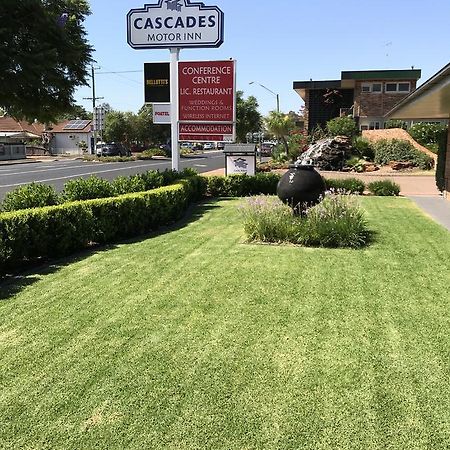 Cascades Motor Inn Ντούμπο Εξωτερικό φωτογραφία
