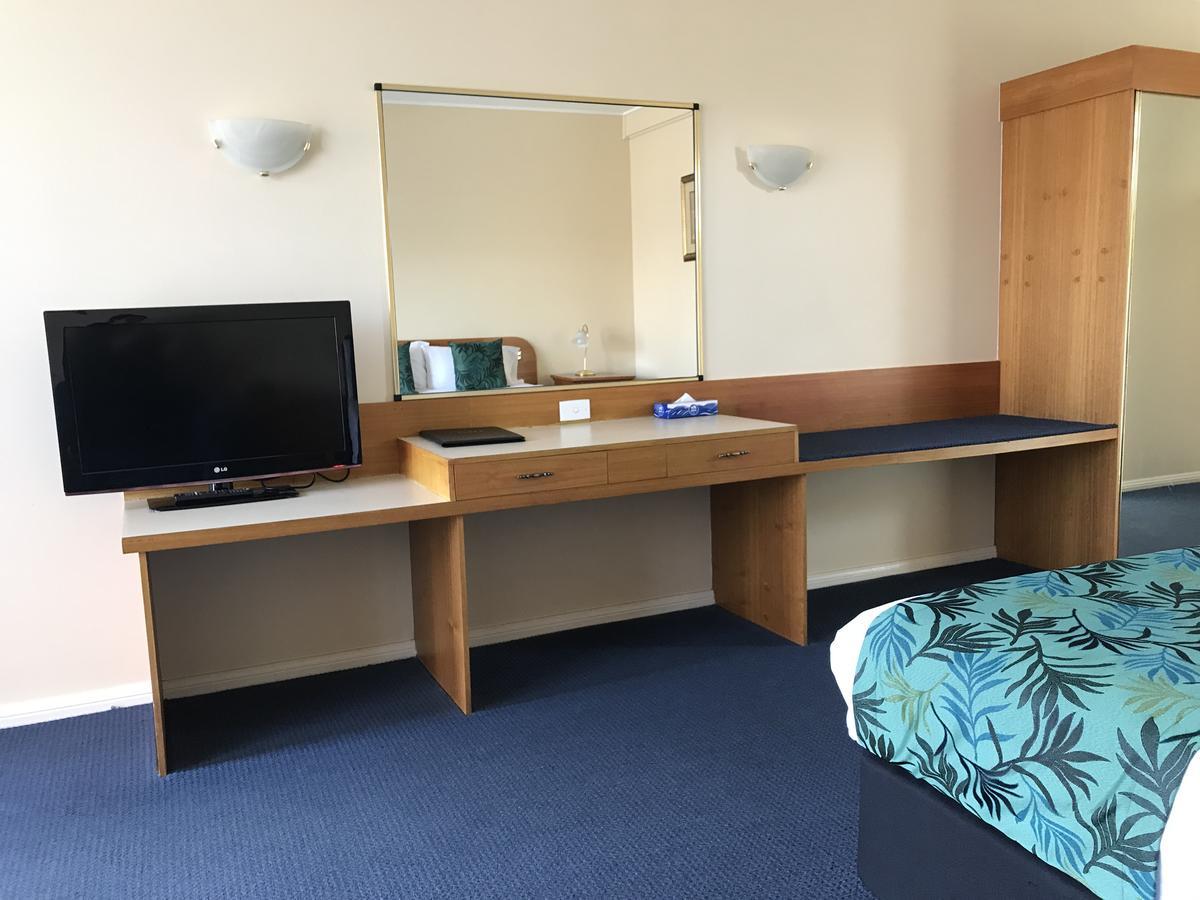 Cascades Motor Inn Ντούμπο Εξωτερικό φωτογραφία