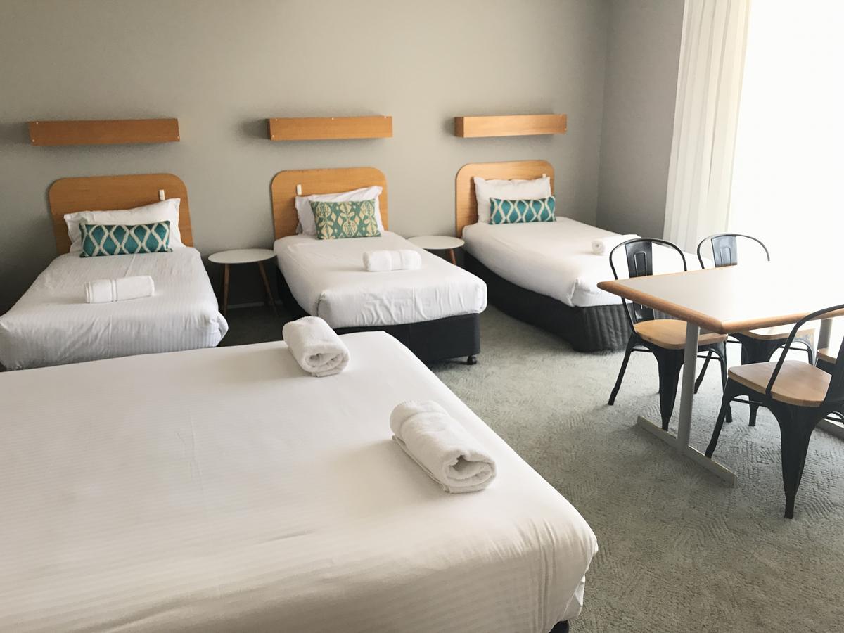Cascades Motor Inn Ντούμπο Εξωτερικό φωτογραφία
